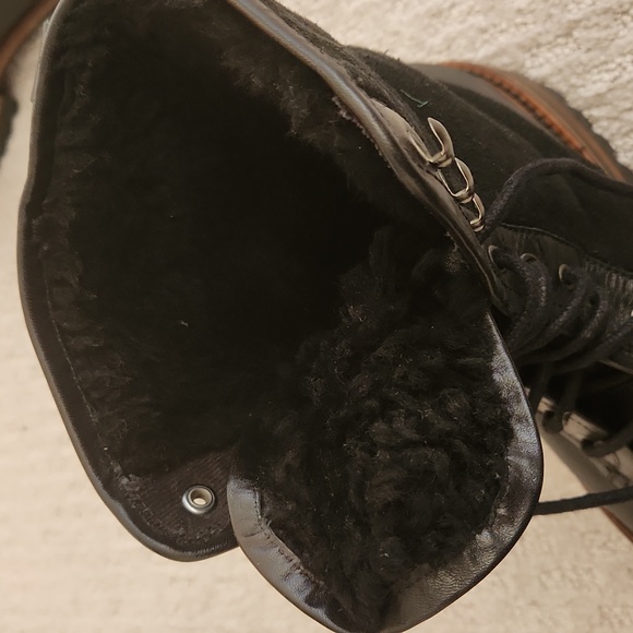 Mens Banana Republic Leather Boots with Lining - Picture 2 of 4